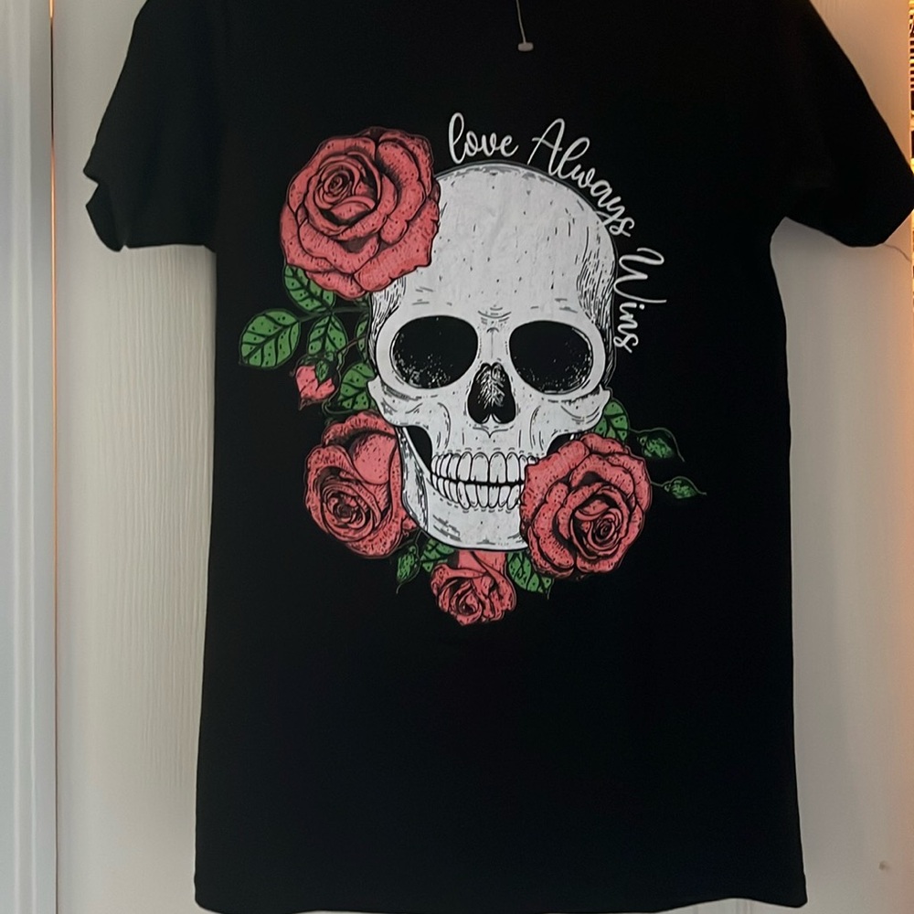 Black T-Shirt size XS